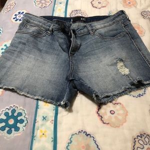 Kut from the Kloth Gidget shorts